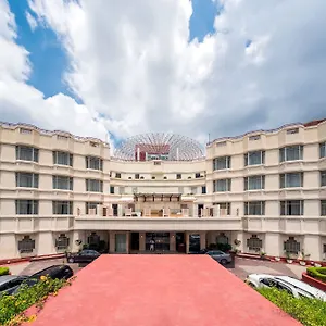 Отель Howard Plaza The Fern, Agra, Агра