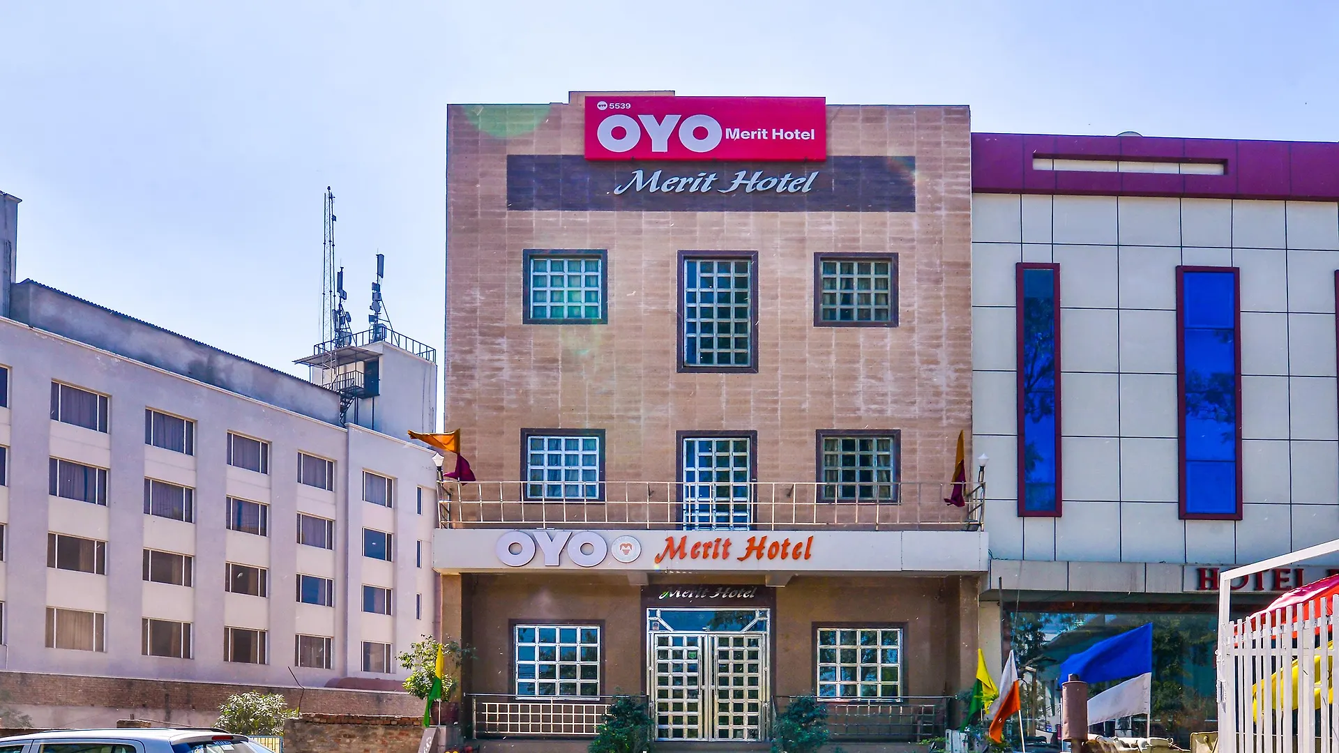 Merit Hotel Agra  3*, Agra (Uttar Pradesh) India